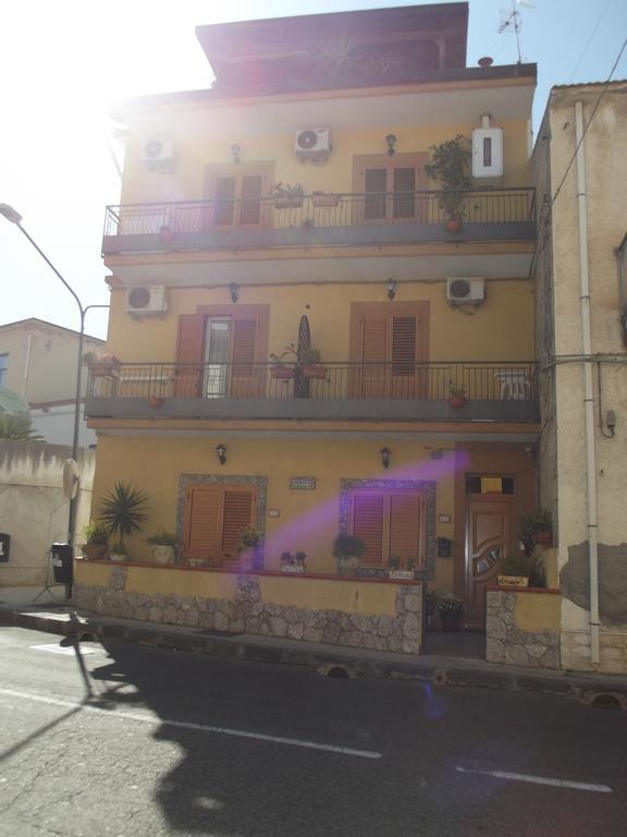Bed&Breakfast La Casetta SantʼAlessio Siculo Zewnętrze zdjęcie